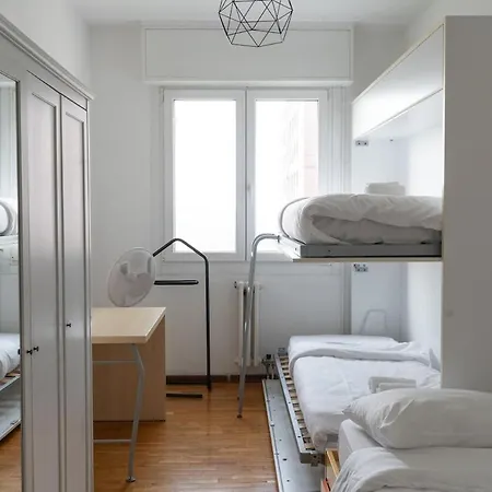 Appartement Spacious Municipio 9 Milaan