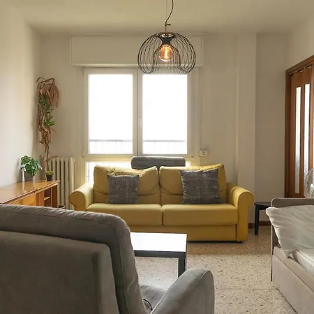 דירה Spacious Municipio 9 *